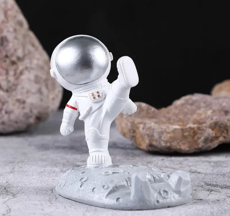 Spaceman Desk Phone Holder – Nordic Astronaut Decor Stand