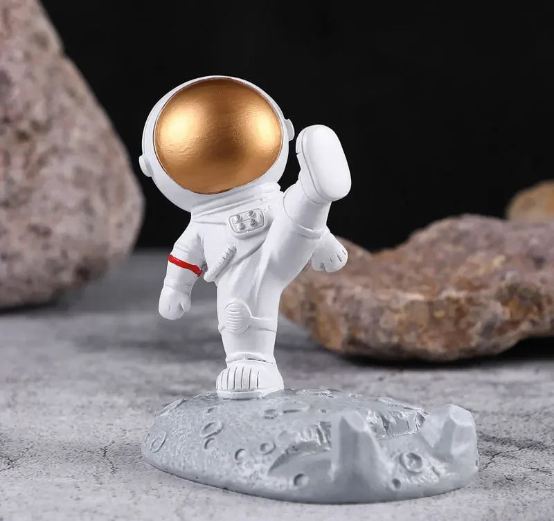 Spaceman Desk Phone Holder – Nordic Astronaut Decor Stand