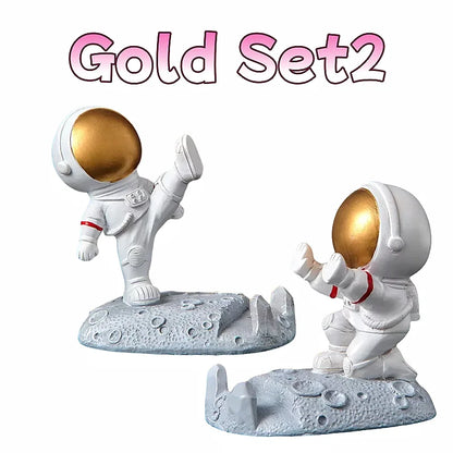 Spaceman Desk Phone Holder – Nordic Astronaut Decor Stand